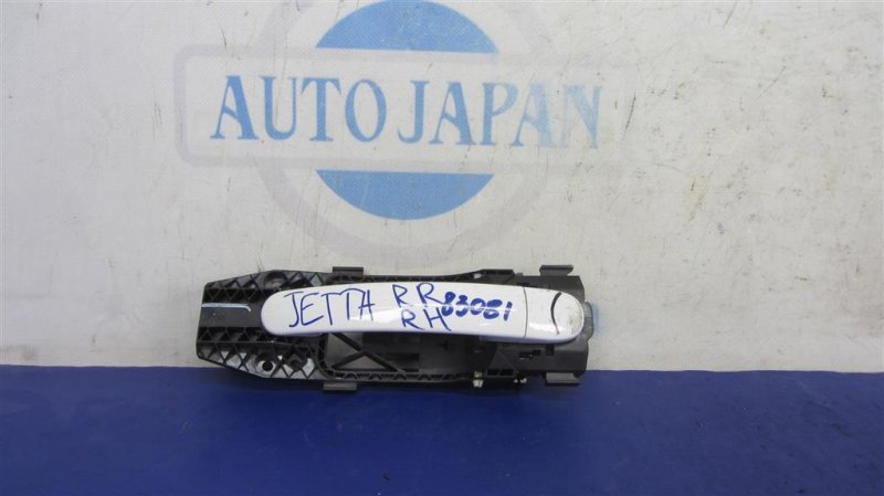 Ручка двери наружная задняя правая VOLKSWAGEN JETTA USA 10-17 1K5 837 205 GRU Б/У