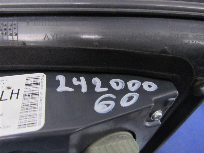 Фонарь внутренний задний левый FUSION 14- 2015 Седан 2.5