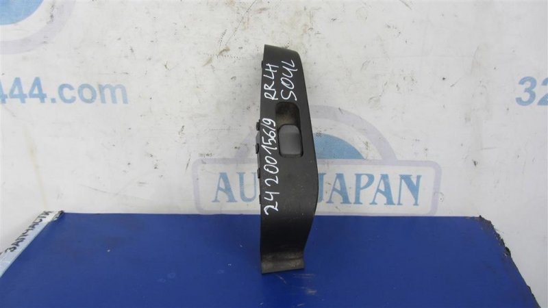 Кнопка стеклоподъемника задняя левая KIA SOUL PS 13-19 2015 PS 2.0 93580-B2000CA Б/У