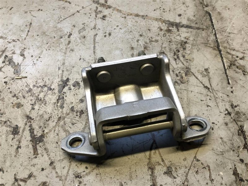 Петля двери верхняя задняя правая QX60/JX35 12-20 2014 Внедорожник 3.5 VQ35DE Петля двери верхняя задняя правая QX60/JX35 12-20 2014 Внедорожник 3.5 VQ35DE