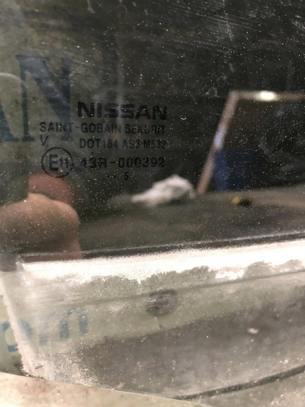 Стекло двери заднее правое X-TRAIL/ROGUE T32 13-20 2015 T32 2.5 QR25DE