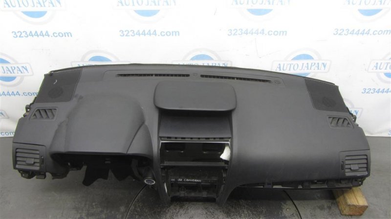 Торпедо SUBARU CROSSTREK 12-17 Внедорожник 2.0