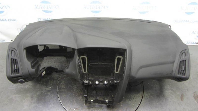 Торпедо FORD FOCUS 10-18 Седан 2.0