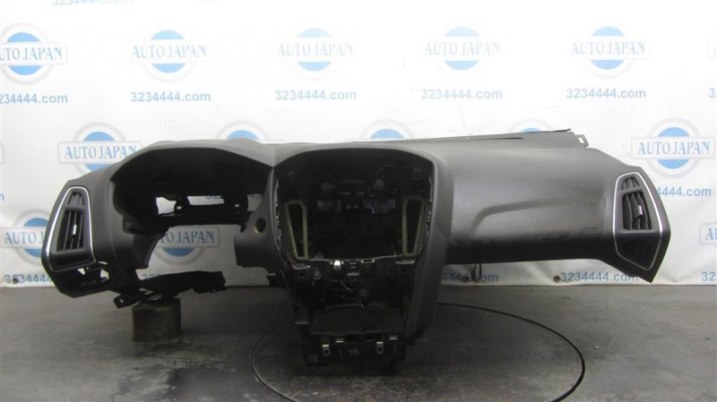 Торпедо FORD FOCUS 10-18 2014 Хетчбек 2.0 DV6Z-5804320-AA Б/У