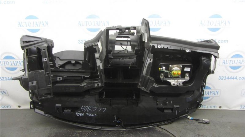 Торпедо FOCUS 10-18 2014 Хетчбек 2.0