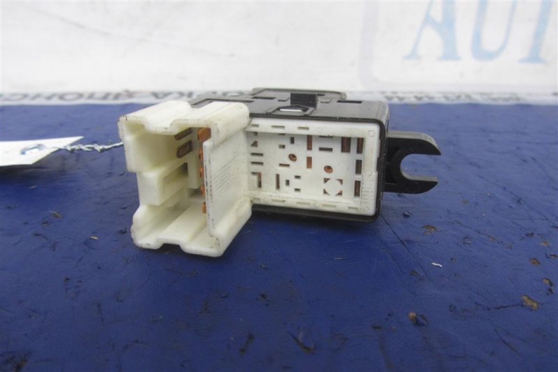 Кнопка стеклоподъемника задняя FX S50 03-08 2006 Внедорожник 3.5