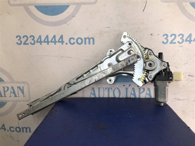 Стеклоподъемник задний левый X-TRAIL/ROGUE T32 13-20 2015 T32 2.5 QR25DE