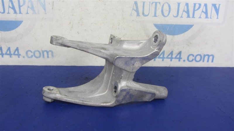 Кронштейн опоры двигателя задний TLX 14-17 2015 Седан 2.4