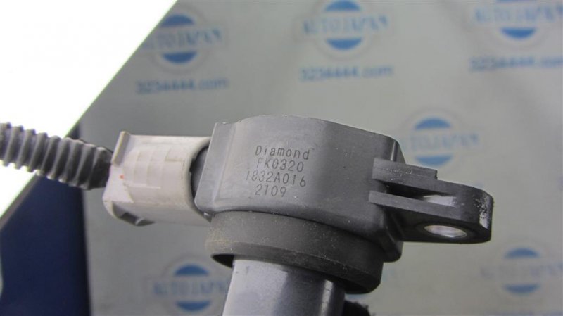 Катушка зажигания MITSUBISHI LANCER X 10 07-15 Седан 2.4 Катушка зажигания MITSUBISHI LANCER X 10 07-15 Седан 2.4