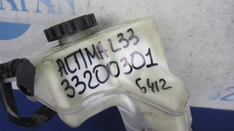 Главный тормозной цилиндр ALTIMA L33 12-18 2014 L33 2.5