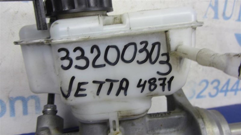 Главный тормозной цилиндр JETTA USA 10-17 2013 162 2.5 CBUA