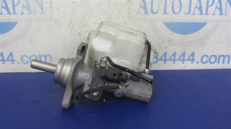 Главный тормозной цилиндр JETTA USA 10-17 2013 162 2.5 CBUA
