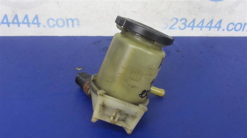 Бачок ГУР TOYOTA MATRIX 02-08 ZZE132 1.8 LV6