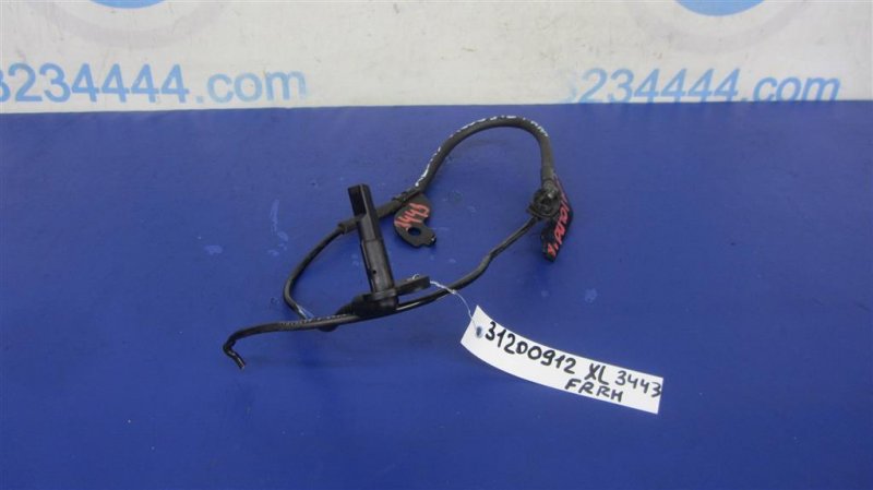 Запчасть датчик abs передний правый MITSUBISHI OUTLANDER XL 05-13 2007 Внедорожник 3.0 4670A032 Б/У Датчик ABS передний правый MITSUBISHI OUTLANDER XL 05-13 2007 Внедорожник 3.0 4670A032 Б/У