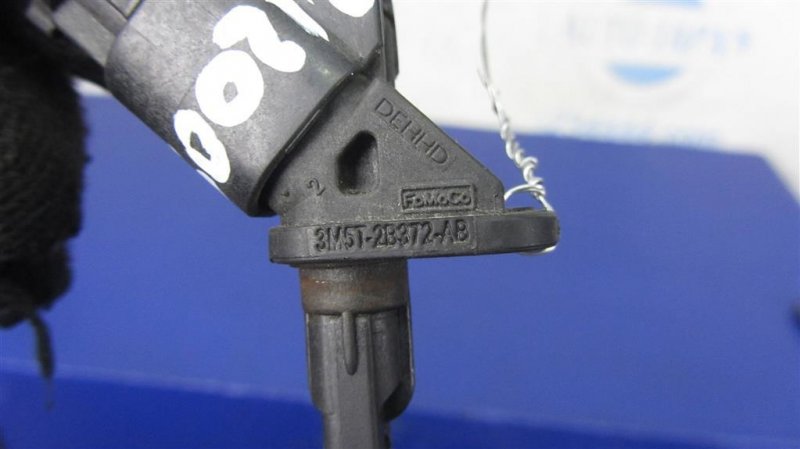 Датчик ABS передний правый FOCUS 10-18 2017 Седан 2.0