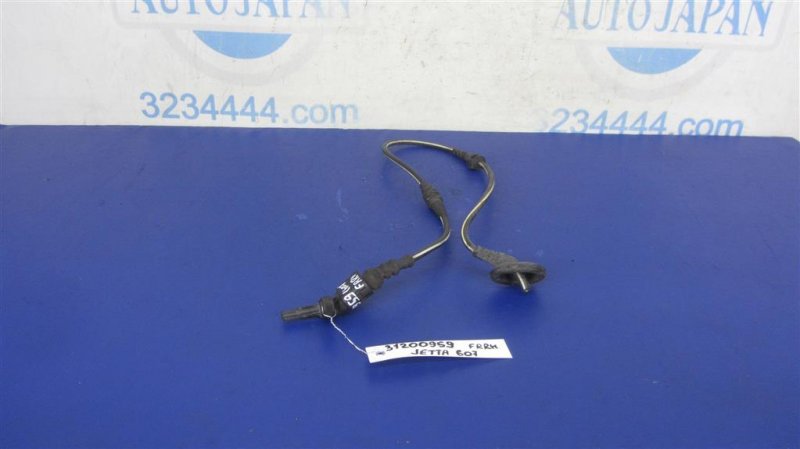 Датчик ABS передний правый VOLKSWAGEN JETTA USA 10-17 2014 162 1.8 CPRA WHT 003 856 Б/У