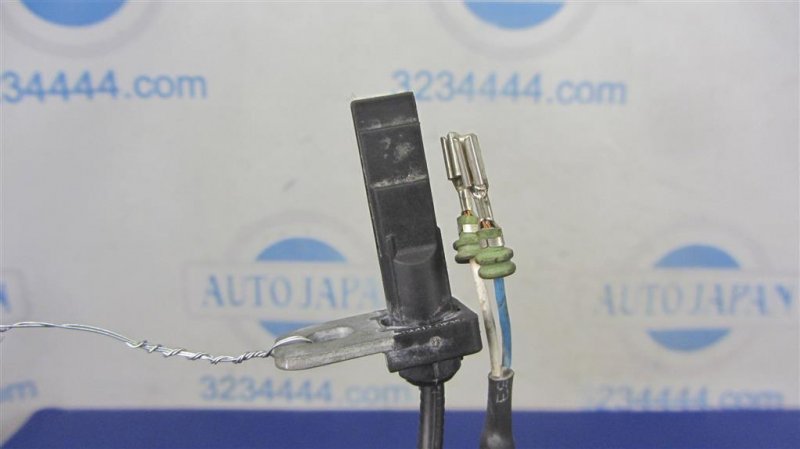 Датчик ABS передний левый SUZUKI KIZASHI 09-14 Седан 2.4