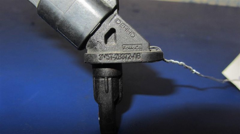 Датчик ABS передний правый FOCUS 10-18 2014 Хетчбек 2.0