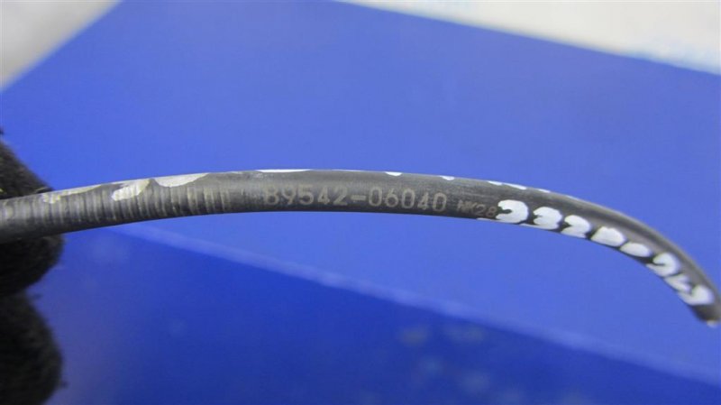 Датчик ABS передний правый CAMRY 30 02-06 2002 ACV30 2.4 2AZFE