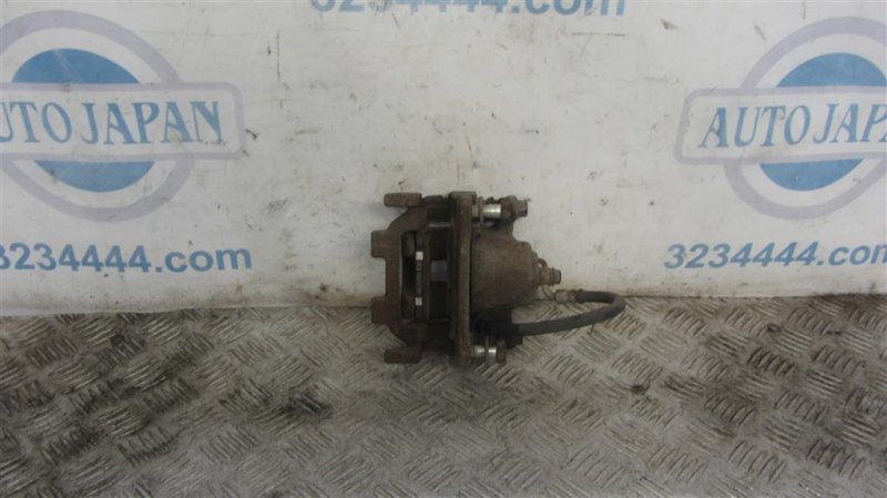 Суппорт тормозной задний левый INFINITI QX60/JX35 12-20