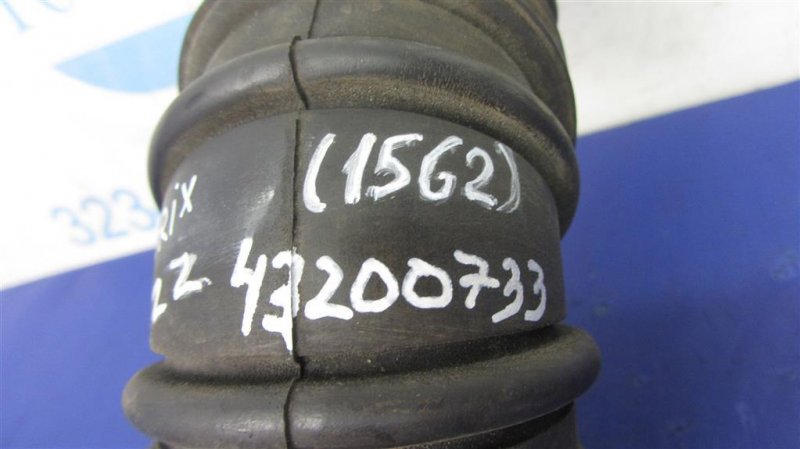 Патрубок воздушного фильтра MATRIX 02-08 2004 ZZE132 1.8 LV6