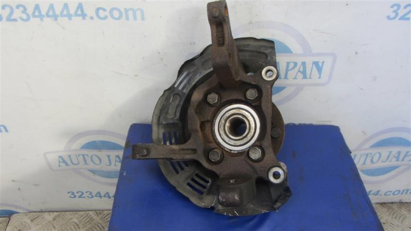 Ступица передняя левая MITSUBISHI GALANT 03-12 Седан 2.4 Ступица передняя левая MITSUBISHI GALANT 03-12 Седан 2.4