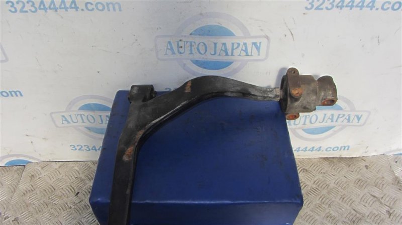 Рычаг передней подвески нижний передний правый FX S50 03-08 2006 Внедорожник 3.5