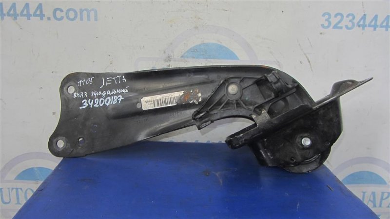 Запчасть рычаг задней подвески продольный задний правый VOLKSWAGEN JETTA USA 10-17 2016 162 1.8 CPRA 1K0 505 224 K Б/У Рычаг задней подвески продольный задний правый VOLKSWAGEN JETTA USA 10-17 2016 162 1.8 CPRA 1K0 505 224 K Б/У