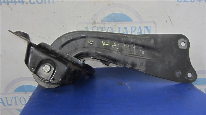 Рычаг задней подвески продольный задний правый VOLKSWAGEN JETTA USA 10-17 162 1.8 CPRA Рычаг задней подвески продольный задний правый VOLKSWAGEN JETTA USA 10-17 162 1.8 CPRA