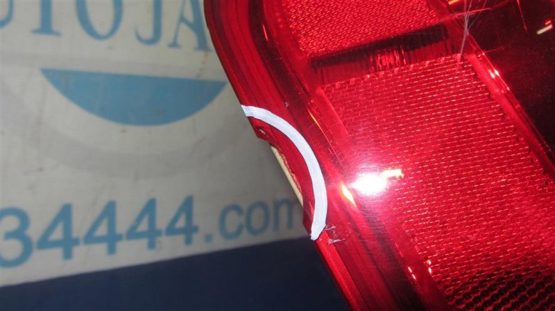 Фонарь наружный задний левый M35/M45 04-10