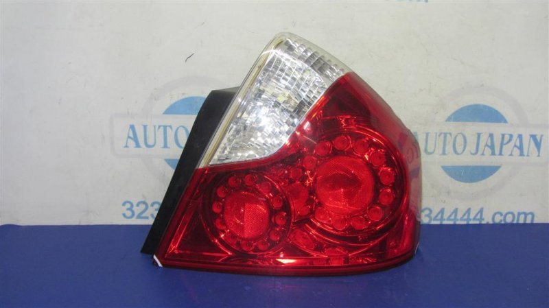 Фонарь наружный задний правый INFINITI M35/M45 04-10 26550-EH125 Б/У