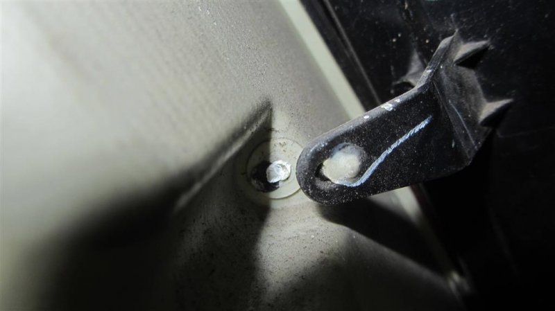 Фонарь наружный задний правый M35/M45 04-10