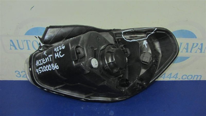Фара передняя правая ACCENT MC 06-10 2006 Седан 1.6