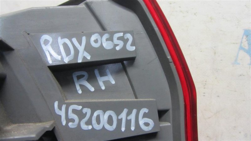Фонарь наружный задний правый ACURA RDX 12-19 Внедорожник 3.5 Фонарь наружный задний правый ACURA RDX 12-19 Внедорожник 3.5
