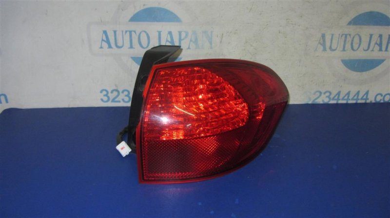 Фонарь наружный задний правый SUBARU TRIBECA B10 07-13 84201XA02A Б/У