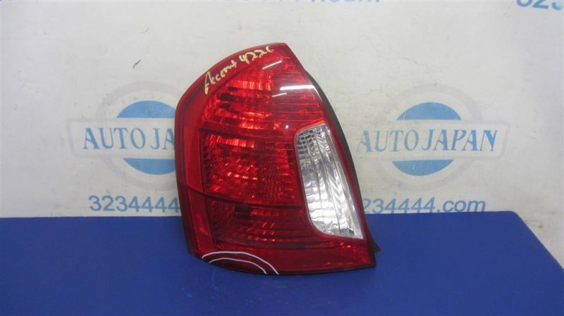 Фонарь наружный задний левый HYUNDAI ACCENT MC 06-10 2006 Седан 1.6 92410-1E010 Б/У