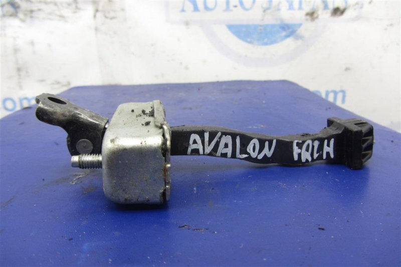 Ограничитель двери передний левый TOYOTA AVALON 05-12 2007 GSX30 3.5 2GR-FE 68620-AC021 Б/У
