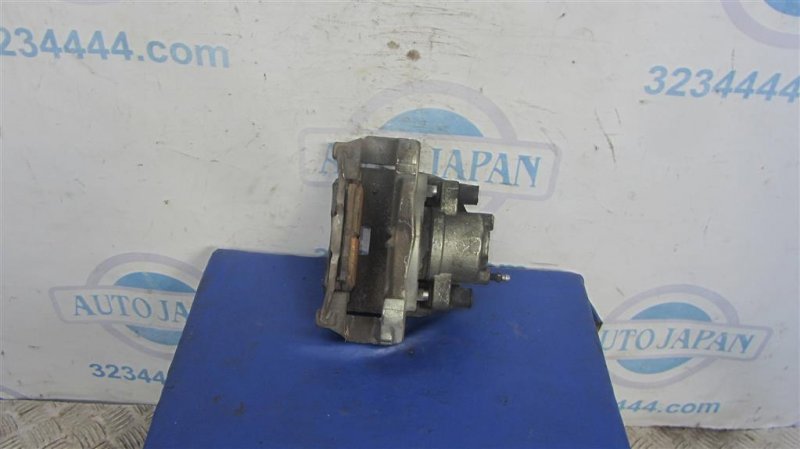 Суппорт тормозной передний правый FORD FUSION 14- Седан 2.5