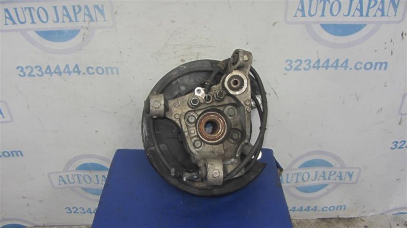 Ступица задняя правая INFINITI G25/G35/G37/Q40 06-14 Седан 3.7 VQ37VHR