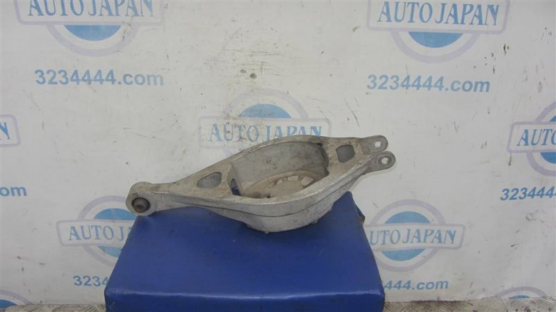 Рычаг задней подвески поперечный нижний задний левый INFINITI G25/G35/G37/Q40 06-14 2014 Седан 3.7 VQ37VHR 551B0-JK010 Б/У