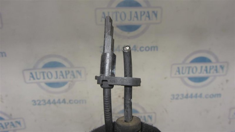 Датчик ABS передний правый INFINITI G25/G35/G37/Q40 06-14 Седан 3.7 VQ37VHR