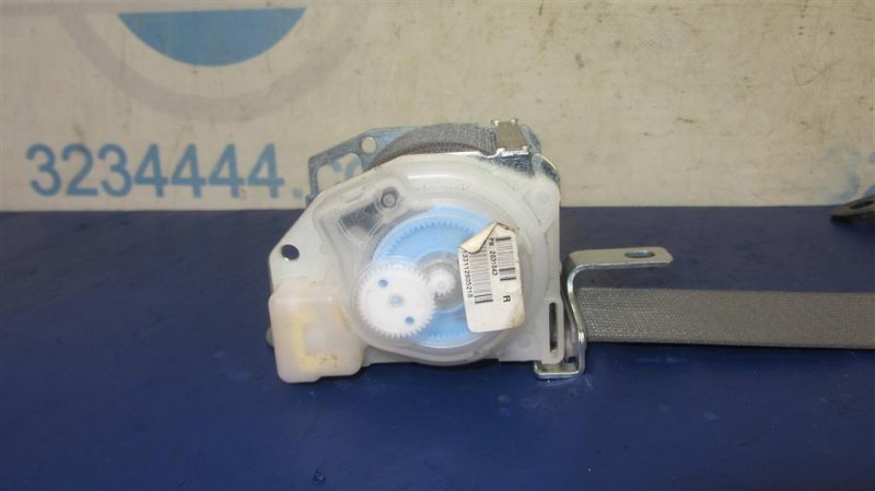 Ремень безопасности задний правый VENZA 09-16 2013 GGV10 3.5 2GR-FE