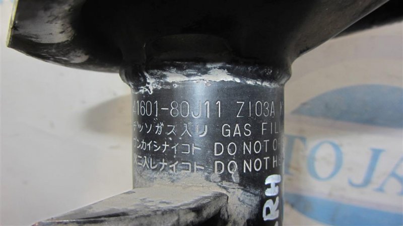 Амортизатор передний правый SUZUKI SX4 06-13 Хетчбек 2.0 J20A