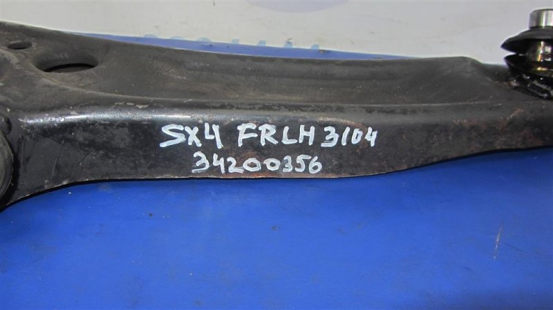 Рычаг передней подвески нижний передний левый SX4 06-13 2008 Хетчбек 2.0