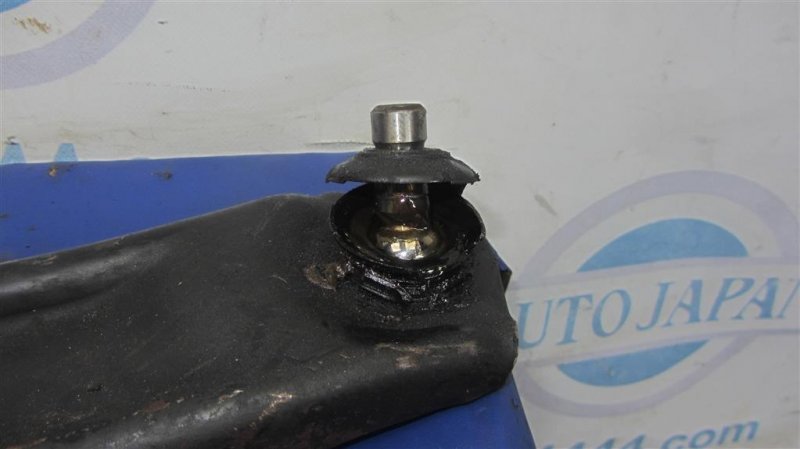 Рычаг передней подвески нижний передний левый SUZUKI SX4 06-13 Хетчбек 2.0