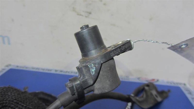 Датчик ABS передний правый TOYOTA AVALON 05-12 GSX30 3.5 2GR-FE