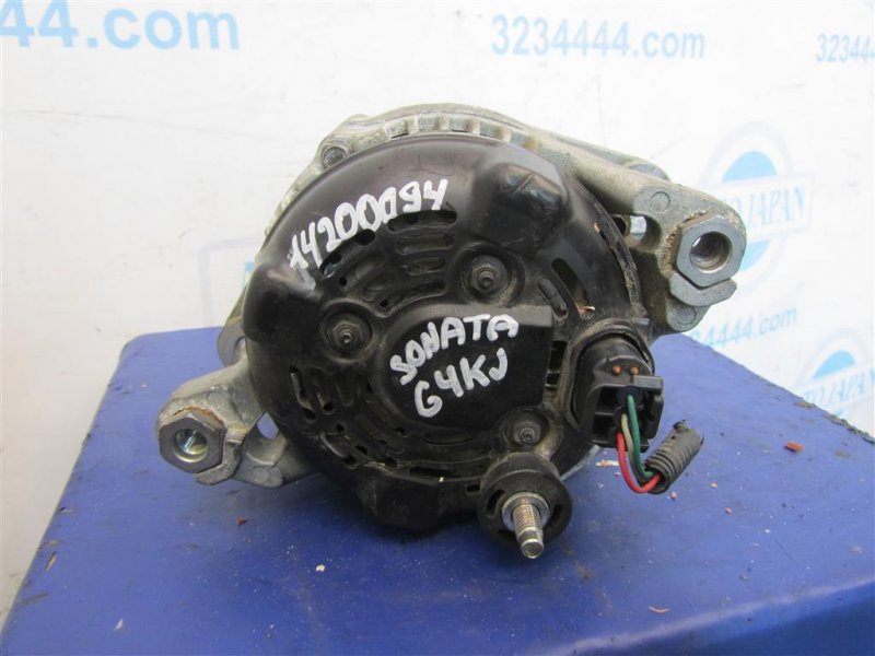 Запчасть генератор HYUNDAI SONATA YF 10-14 37300-2G061 Б/У Генератор HYUNDAI SONATA YF 10-14 37300-2G061 Б/У