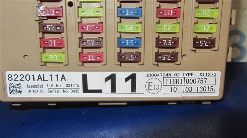 Блок предохранителей салон LEGACY BN 14-18 2016 Седан 2.5