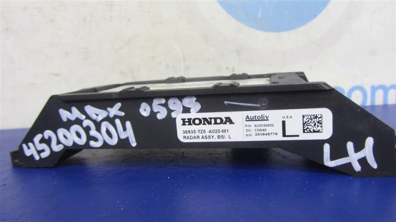 Датчик слепых зон задний левый MDX (YD3) 13-21 2014 Внедорожник 3.5