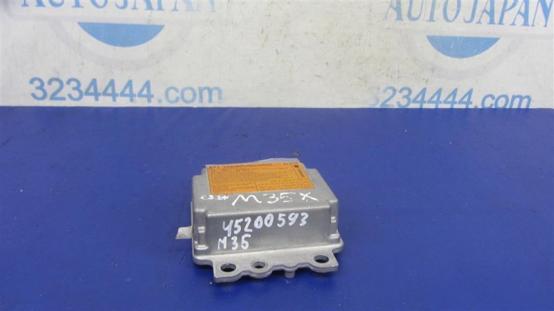 Блок управления AIRBAG INFINITI M35/M45 04-10 K8820-CM30A Б/У